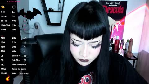 Snapshot of cristal_kosh chatting on February 11, 2026, 9:20 pm Cris online show from February 11, 2026, 9:20 pm