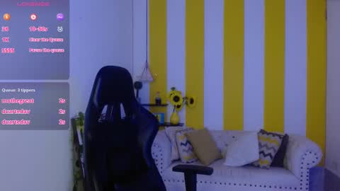 Snapshot of cristal_war chatting on January 6, 2025, 2:26 am Cristal online show from January 6, 2025, 2:26 am