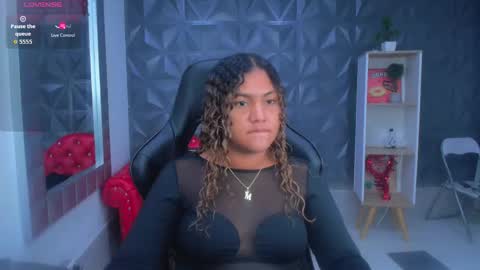 Snapshot of cristal_war chatting on November 25, 2025, 11:27 pm Cristal online show from November 25, 2025, 11:27 pm