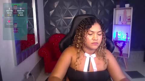 Snapshot of cristal_war chatting on December 17, 2025, 12:05 am Cristal online show from December 17, 2025, 12:05 am