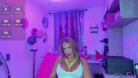 Snapshot of cristalayala_ chatting on June 15, 2026, 12:46 am Cristal Ayala online show from June 15, 2026, 12:46 am