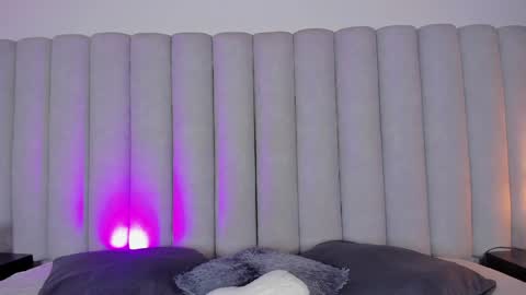 Snapshot of cristalcornner_ chatting on January 28, 2025, 7:32 pm Nicole Connection time 220pm-910pmCol online show from January 28, 2025, 7:32 pm
