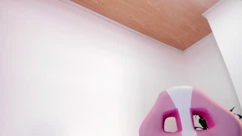 sofia online show from March 31, 2026, 7:25 pm