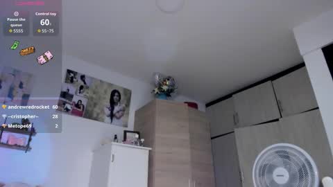 cristal online show from November 8, 2025, 3:12 pm