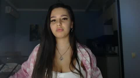 cristalnight online show from December 2, 2024, 8:11 pm