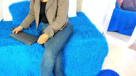 Snapshot of cristalwalker__ chatting on October 30, 2025, 12:17 pm cristal walker online show from October 30, 2025, 12:17 pm