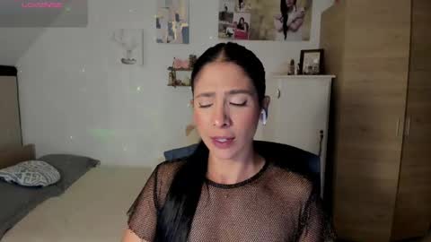 Snapshot of cristamunez chatting on April 19, 2026, 3:39 am veronika online show from April 19, 2026, 3:39 am