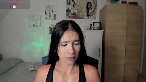 Snapshot of cristamunez chatting on April 28, 2026, 2:38 am veronika online show from April 28, 2026, 2:38 am