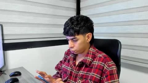 Snapshot of cristhian_slytherin chatting on October 2, 2025, 5:47 am cristhian online show from October 2, 2025, 5:47 am