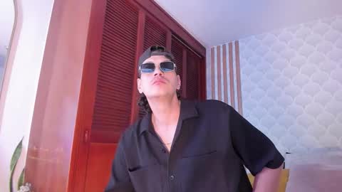 Cris  Pame online show from February 15, 2026, 9:19 am