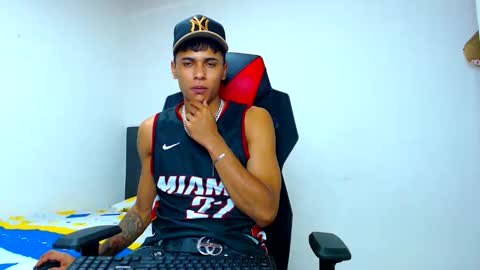 cristian online show from April 21, 2026, 7:14 am