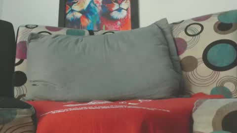 criistofer online show from February 14, 2025, 9:45 am