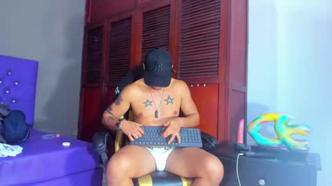 Snapshot of cristophertompson chatting on January 11, 2025, 2:25 pm Say me Cris online show from January 11, 2025, 2:25 pm