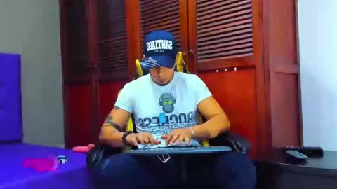 Snapshot of cristophertompson chatting on February 5, 2025, 2:05 pm Say me Cris online show from February 5, 2025, 2:05 pm