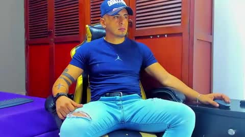 Snapshot of cristophertompson chatting on February 18, 2025, 12:49 pm Say me Cris online show from February 18, 2025, 12:49 pm