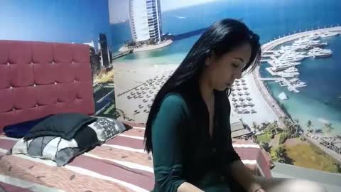 crisyoha4020 online show from September 26, 2025, 10:25 pm