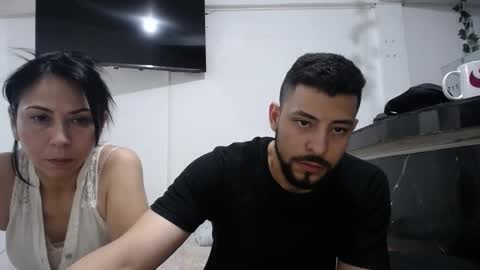 crisyoha4020 online show from October 8, 2025, 3:04 am