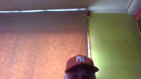 crmperez online show from December 22, 2025, 6:16 pm