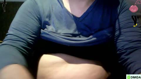 Linda Cross online show from November 5, 2025, 1:16 am