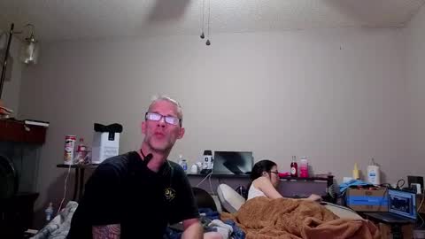 Snapshot of crownandkat chatting on February 19, 2026, 2:51 am Crownandkat online show from February 19, 2026, 2:51 am