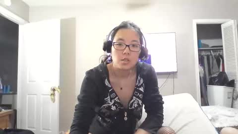 Snapshot of crownandkat chatting on February 23, 2026, 4:43 am Crownandkat online show from February 23, 2026, 4:43 am