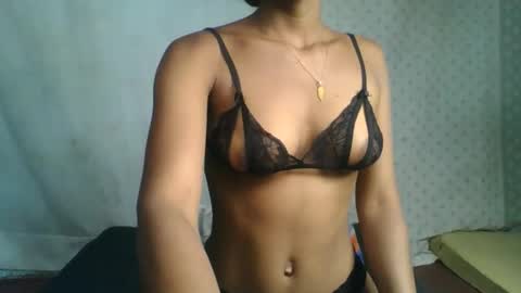 crush069 online show from November 11, 2025, 12:16 pm