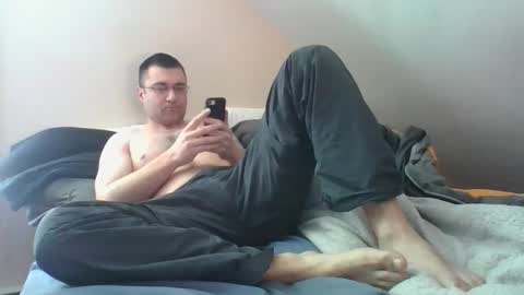 Snapshot of crush380 chatting on March 4, 2026, 4:57 pm Crush380 online show from March 4, 2026, 4:57 pm
