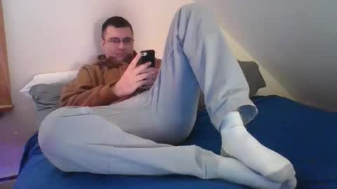 Snapshot of crush380 chatting on March 5, 2026, 7:32 pm Crush380 online show from March 5, 2026, 7:32 pm