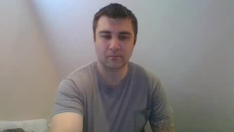 Snapshot of crush380 chatting on April 3, 2026, 4:49 pm Crush380 online show from April 3, 2026, 4:49 pm