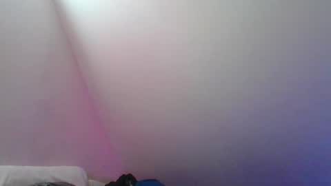 Snapshot of crush380 chatting on May 1, 2026, 3:05 pm Crush380 online show from May 1, 2026, 3:05 pm