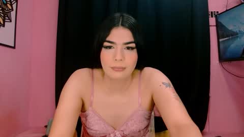 Snapshot of crystal420_ chatting on October 12, 2025, 4:44 am Instagram cristal espinosa1 online show from October 12, 2025, 4:44 am