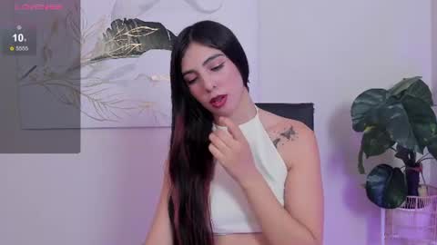 crystal_arlette online show from July 16, 2026, 2:01 pm