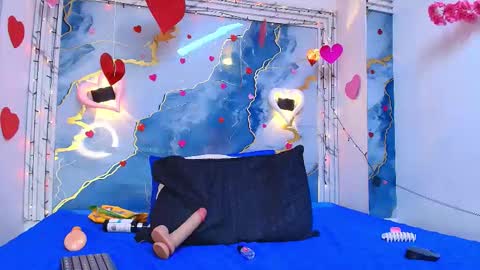 Snapshot of crystal_love08 chatting on February 2, 2026, 7:23 pm crystal online show from February 2, 2026, 7:23 pm