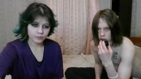 Snapshot of crystal_porn_love chatting on January 29, 2025, 2:40 am Crystal and Marcl online show from January 29, 2025, 2:40 am