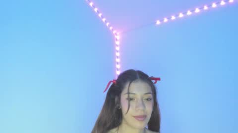 Snapshot of crystal_rainers chatting on December 17, 2025, 1:00 am crystal_rainers online show from December 17, 2025, 1:00 am