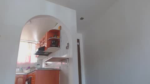 Crystal Blaze online show from December 4, 2025, 6:38 pm