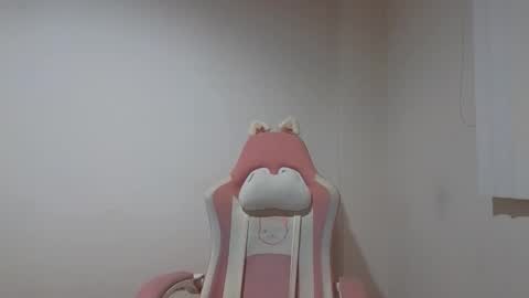 Crystal Blaze online show from December 20, 2025, 9:27 am