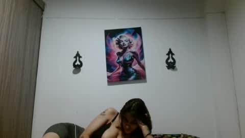 Snapshot of crystal_starx chatting on June 22, 2026, 3:25 am Crystal Blaze online show from June 22, 2026, 3:25 am