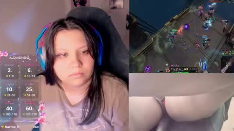 Snapshot of crystal_velvet01 chatting on December 22, 2024, 7:44 am crystal online show from December 22, 2024, 7:44 am