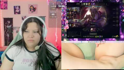 Snapshot of crystal_velvet01 chatting on April 23, 2026, 1:40 am crystal online show from April 23, 2026, 1:40 am