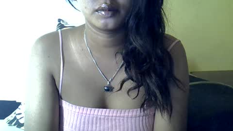 crystalbellax online show from July 6, 2026, 6:43 am