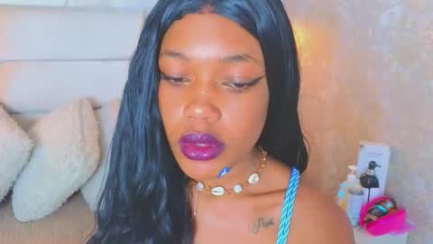 Crystal online show from February 25, 2026, 9:57 pm