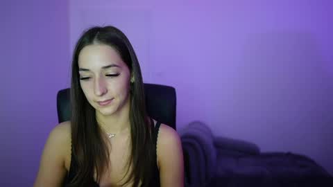 Crystalbrunette18 online show from May 17, 2026, 12:56 pm