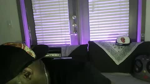 Snapshot of crystalclearstud chatting on March 27, 2026, 12:05 pm crystalclearstud online show from March 27, 2026, 12:05 pm