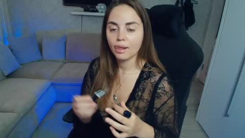 Snapshot of crystalemily chatting on June 8, 2026, 7:03 pm crystalemily online show from June 8, 2026, 7:03 pm