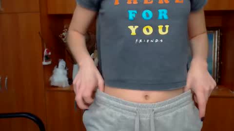 Stella online show from February 8, 2025, 7:37 am