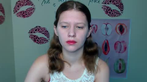 Stella online show from December 15, 2025, 7:01 am