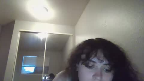 crystalhouse444 online show from July 10, 2026, 1:21 am