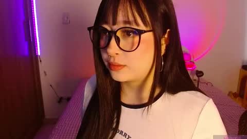 Olivia  online show from March 6, 2026, 12:23 pm