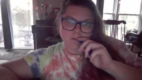 Snapshot of crystalizzzee chatting on January 18, 2025, 4:10 pm Herekittykitty69 online show from January 18, 2025, 4:10 pm